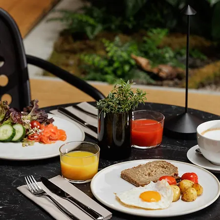 Skostredet Hotell 5*