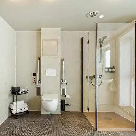 Hotell Skostredet 5*