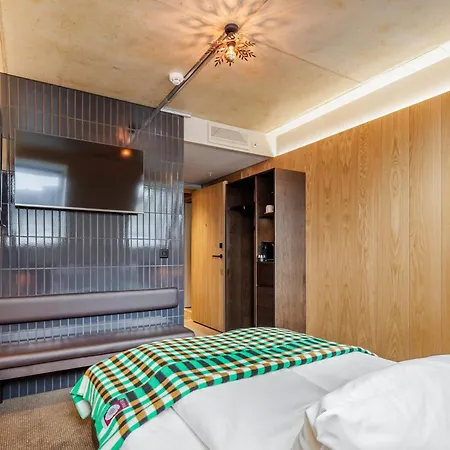 Skostredet & Hotel 5*